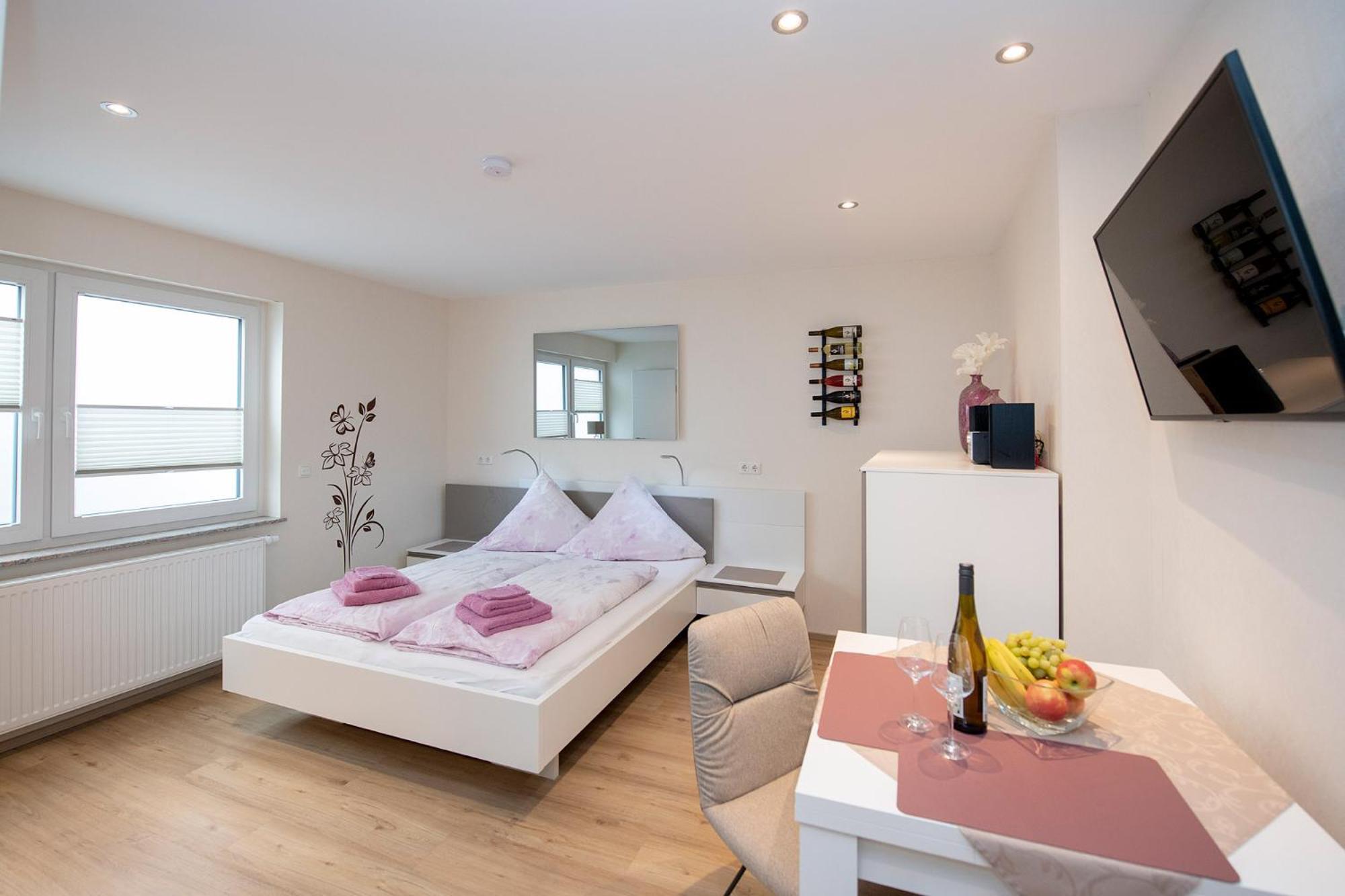 Studio Apartment Am Historischen Matthiasturm Neef Dış mekan fotoğraf